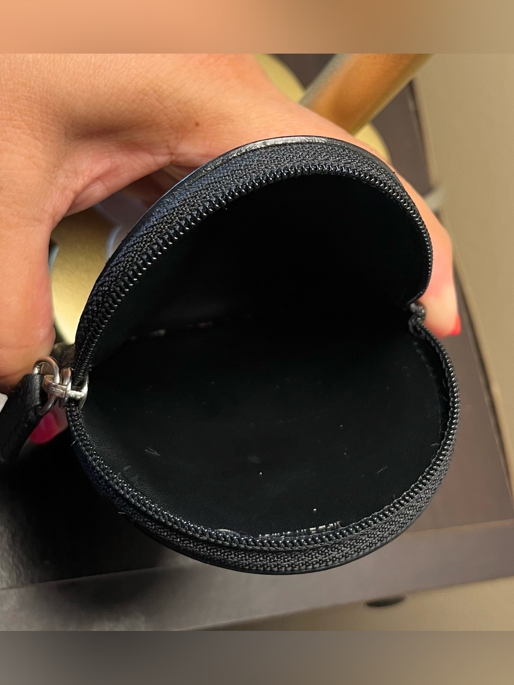 Coach Black Round Leather Zip Coin Pouch vintage EUC - Picture 7 of 9